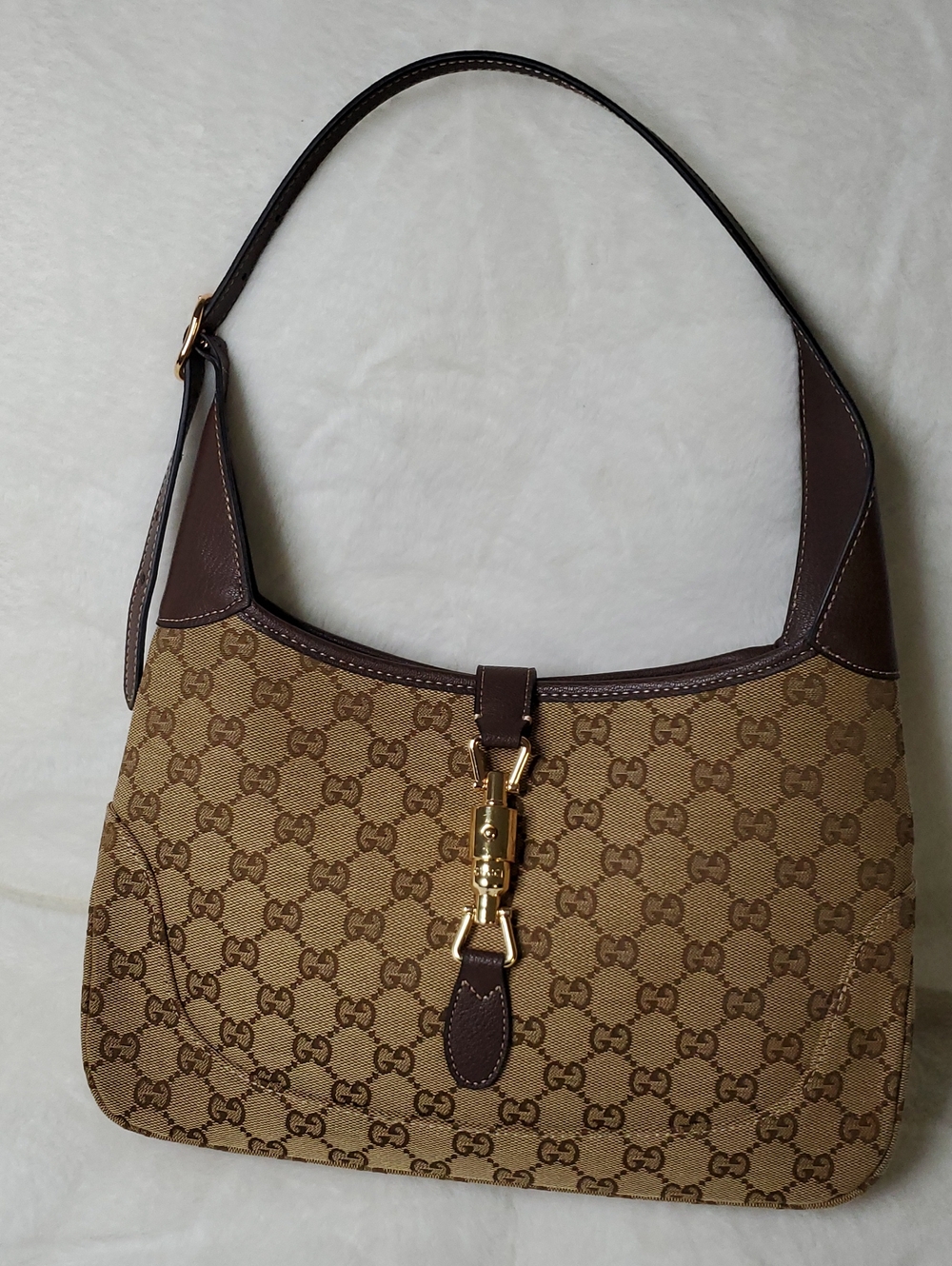 Brown GG Canvas Shoulder Bag
